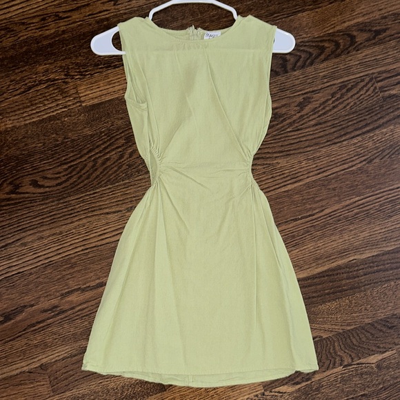Princess Polly Dresses & Skirts - Princess Polly green dress – side cutouts – size 0/XS - Worn once